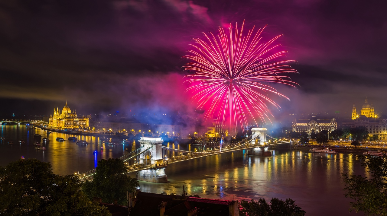 budapest fireworks 4 5828933423 web